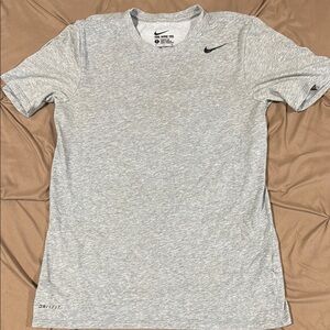 Nike Gray Short Sleeve Tee
